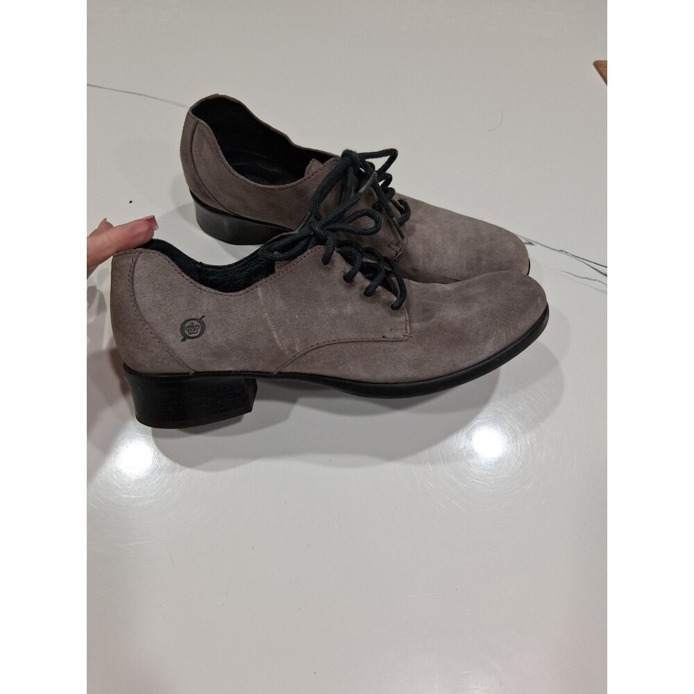 Born Mott women's size 8.5 taupe/ Grey oxfords SB5